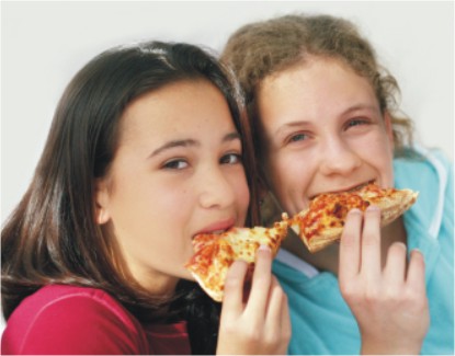 girls eating pizza